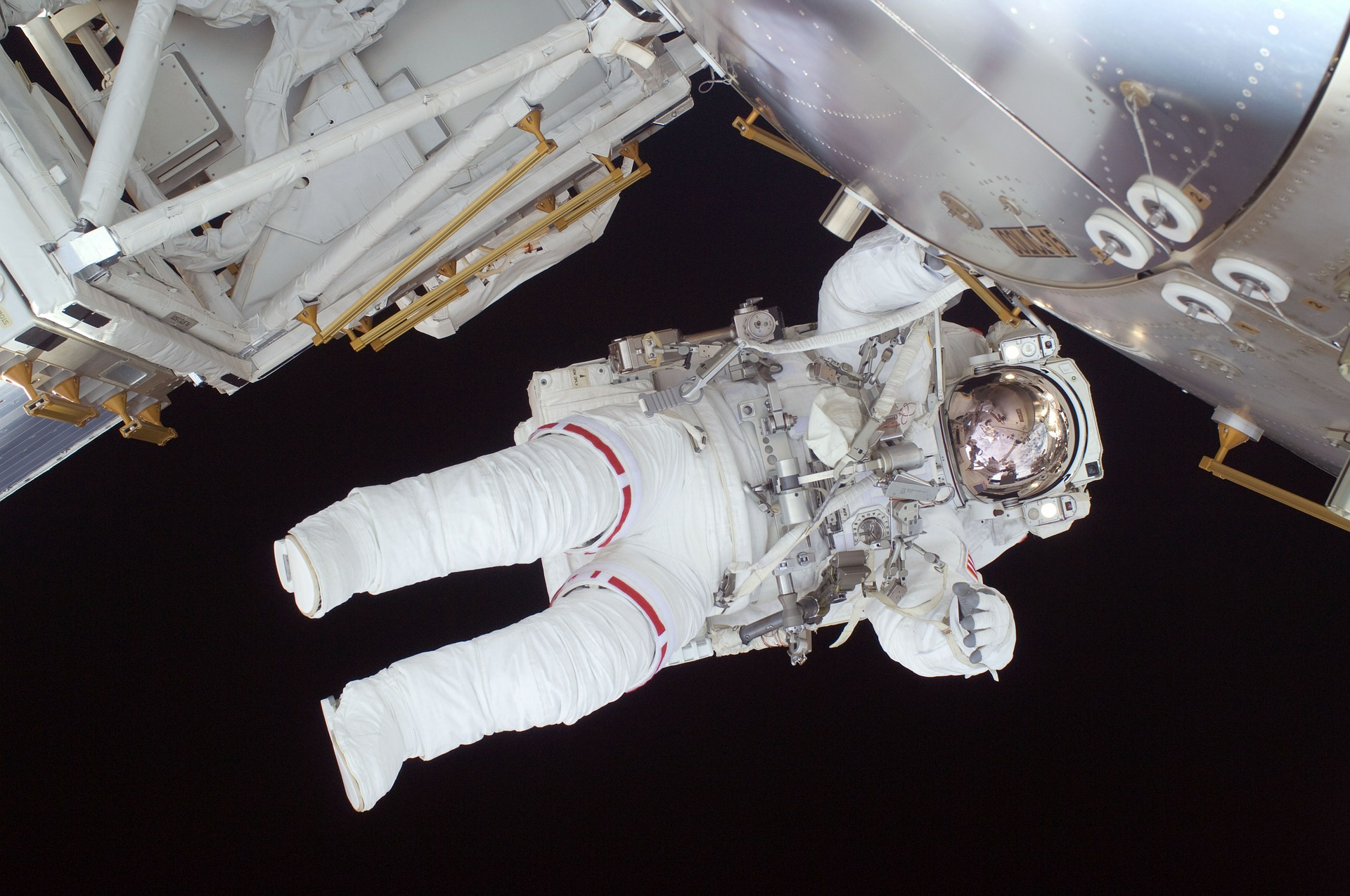 astronaut-602759_1920
